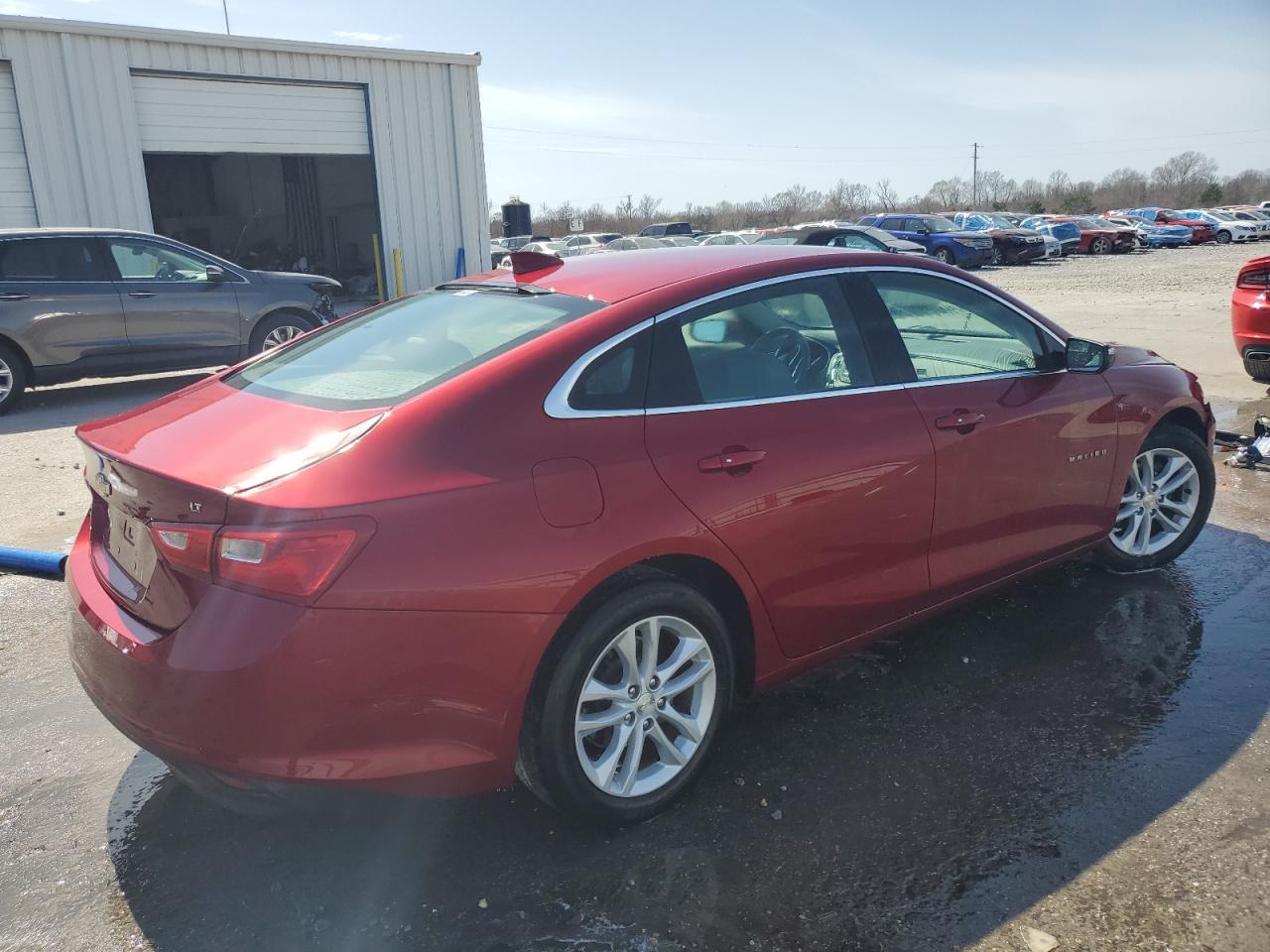 2017 CHEVROLET MALIBU LT - Image 3