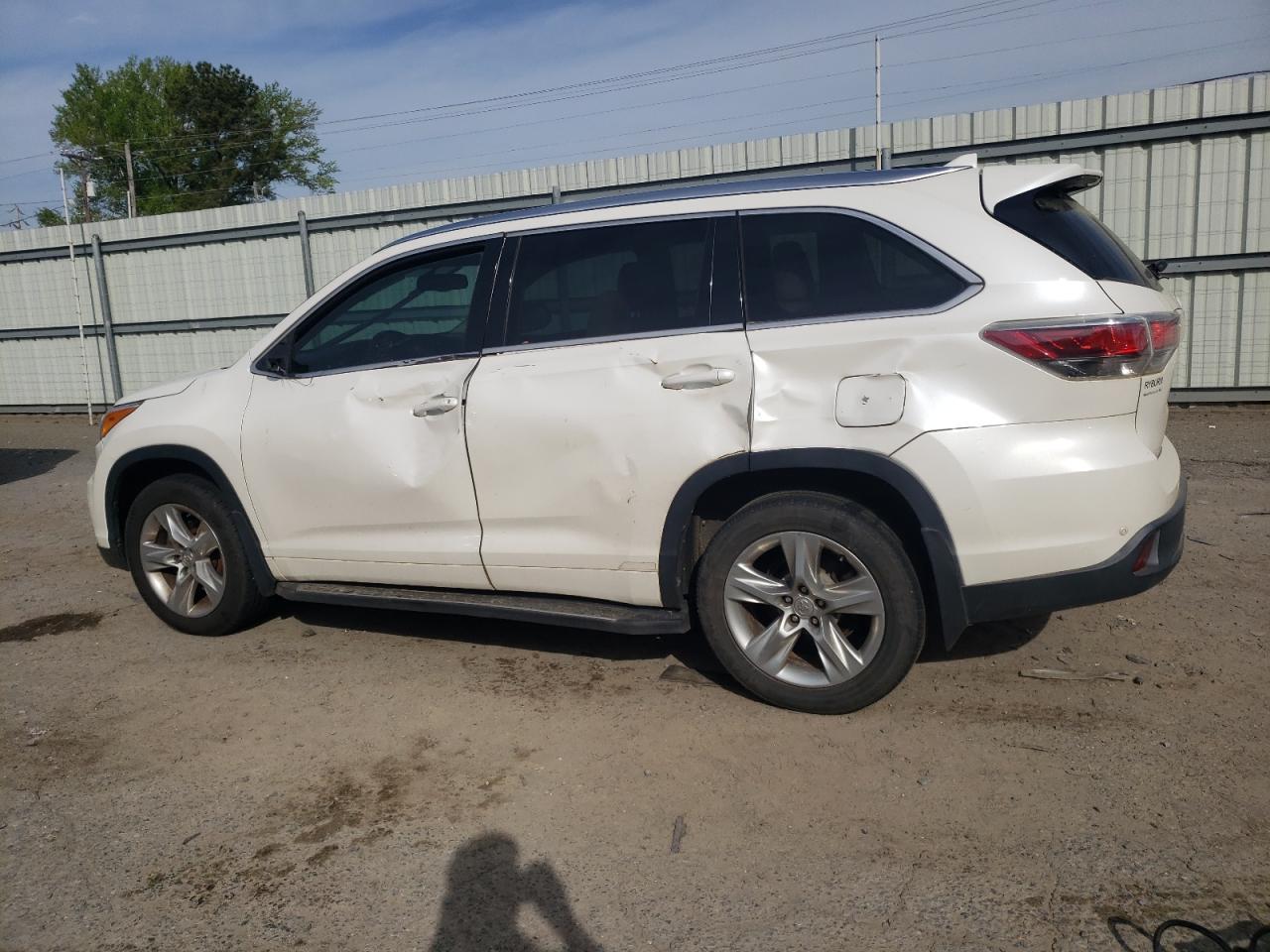 2015 TOYOTA HIGHLANDER - Фото 2