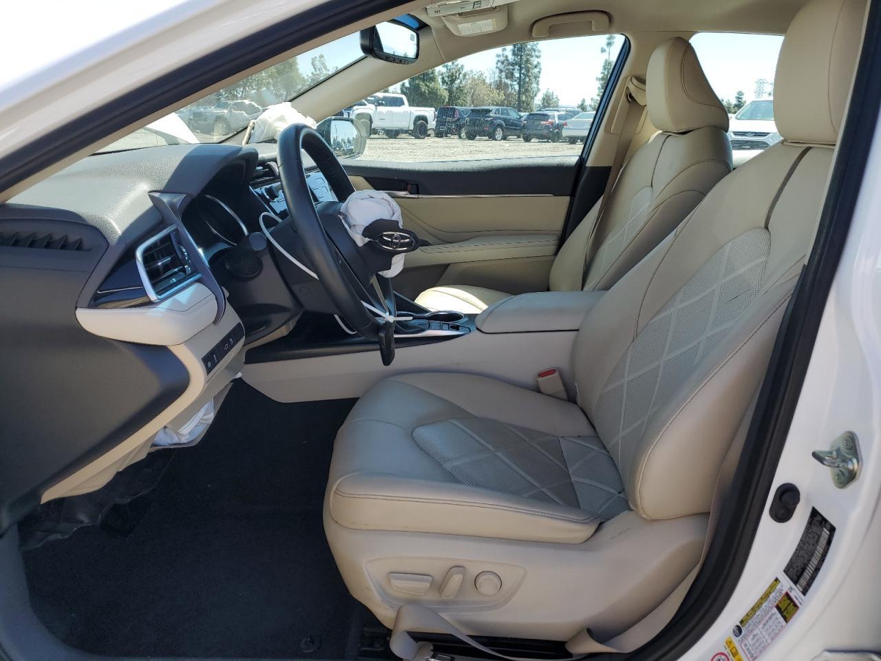 2018 TOYOTA CAMRY L - Фото 7
