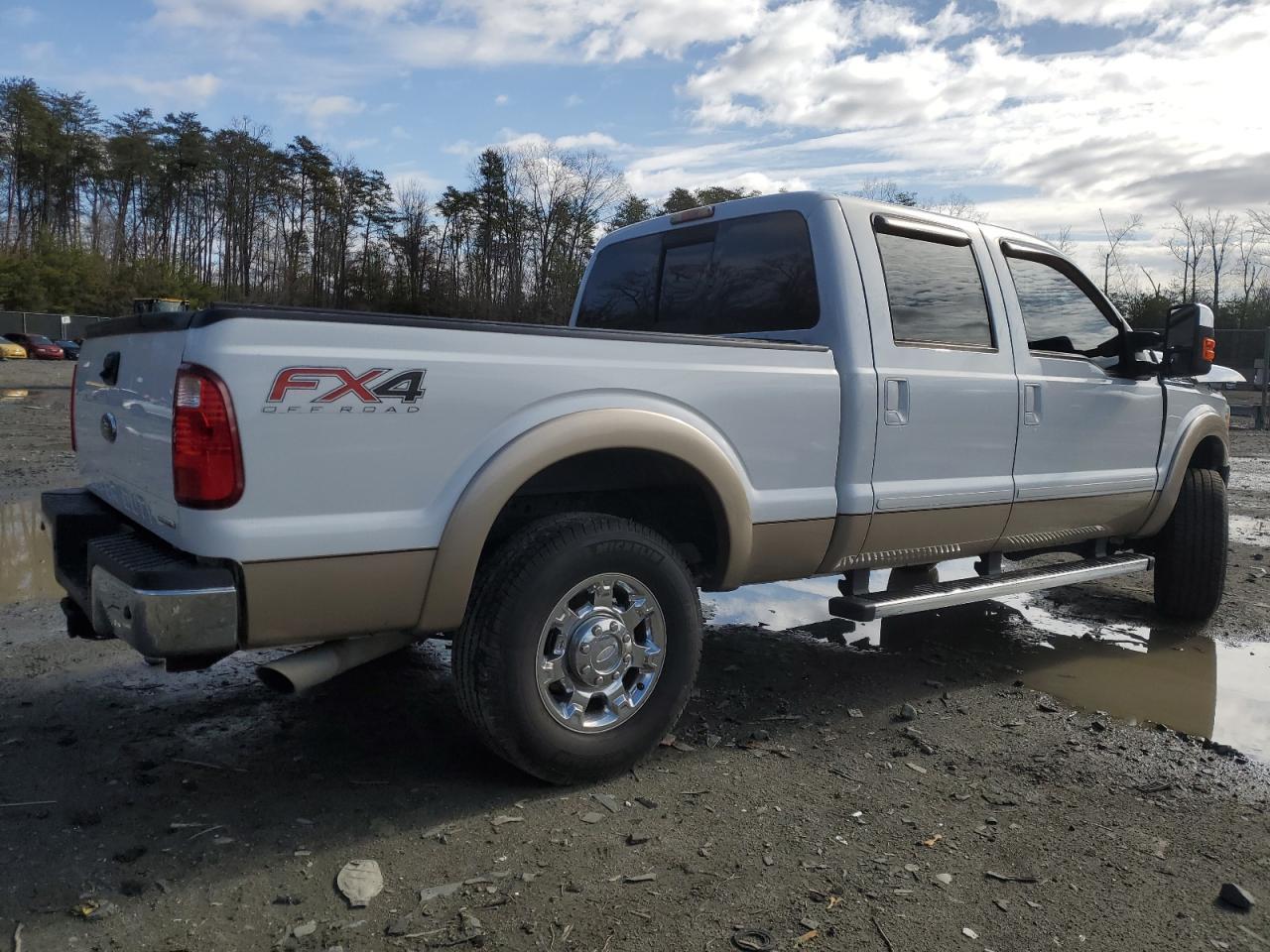 2012 FORD F250 SUPER - Фото 3