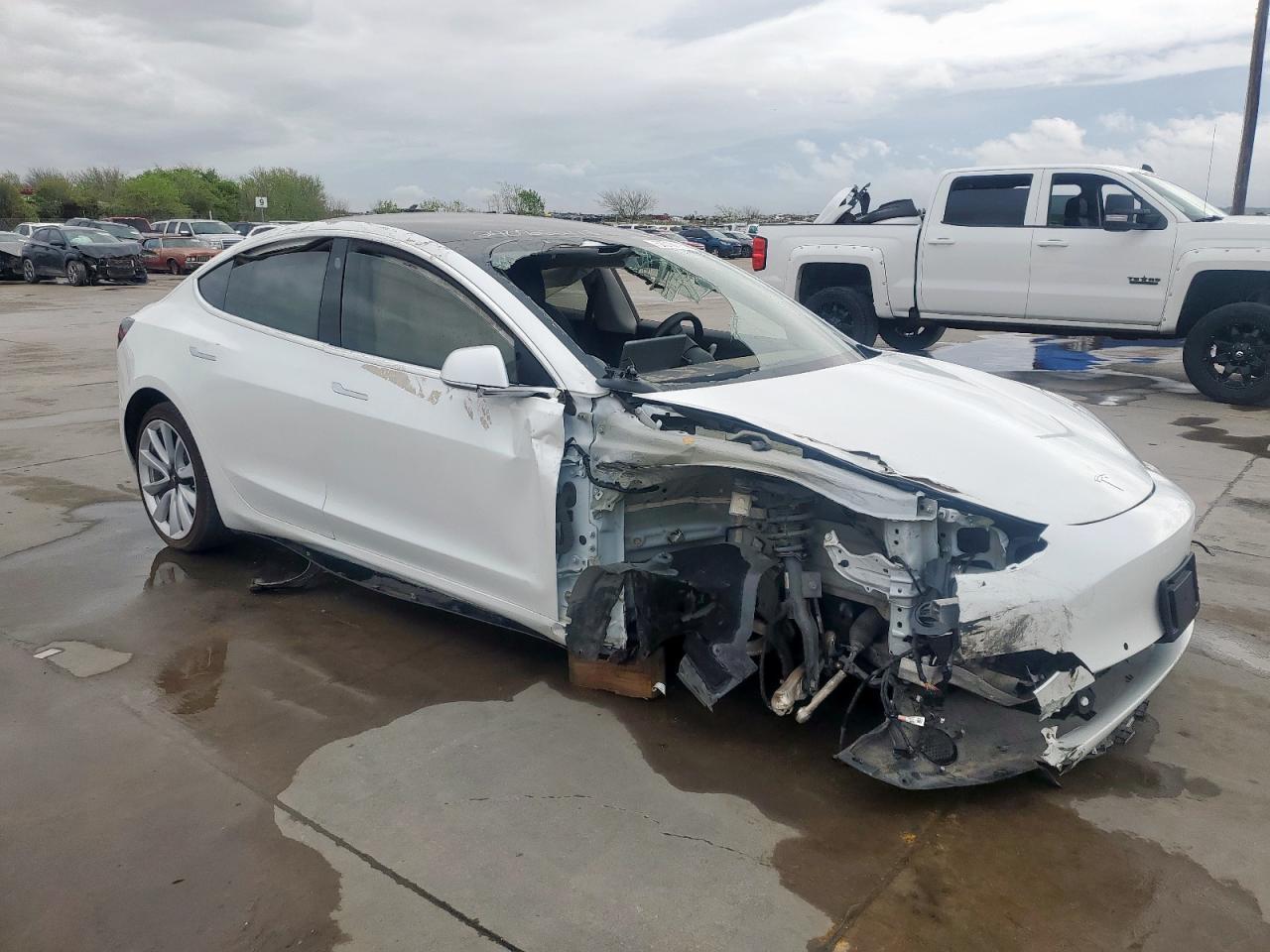 2019 TESLA MODEL 3 - Фото 4