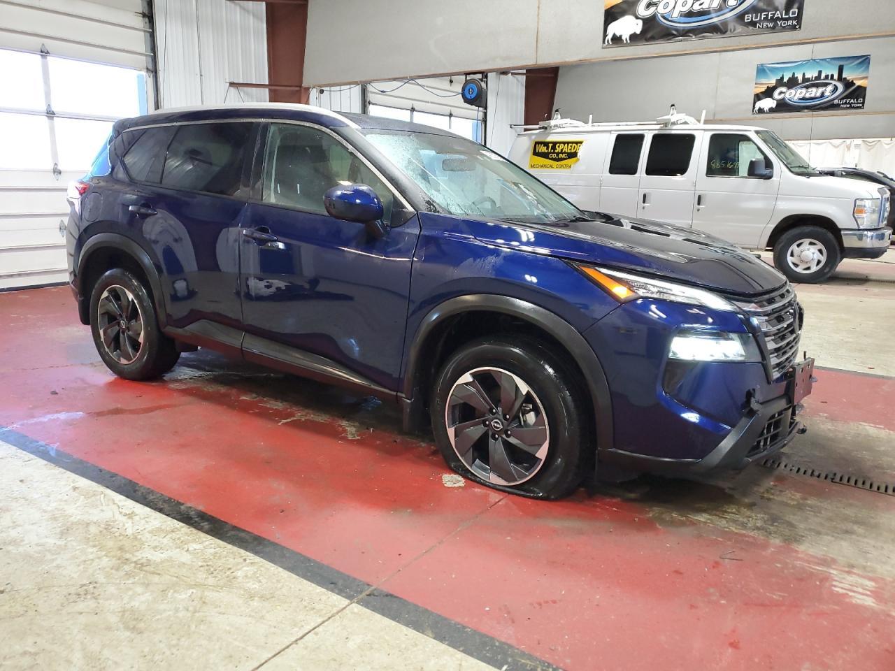 2024 NISSAN ROGUE SV - Image 4