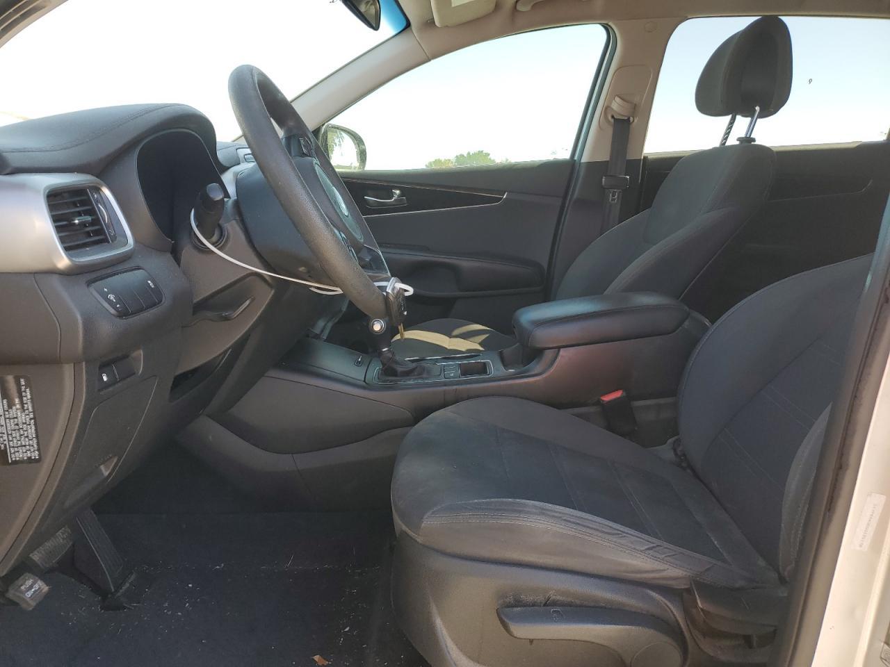 2016 KIA SORENTO LX - Image 7