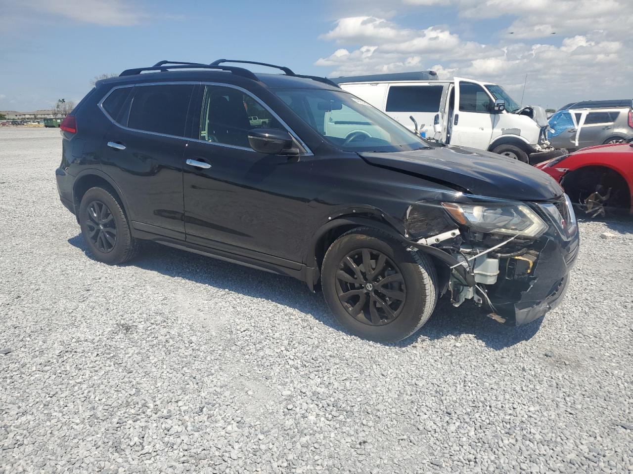 2017 NISSAN ROGUE S - Фото 4