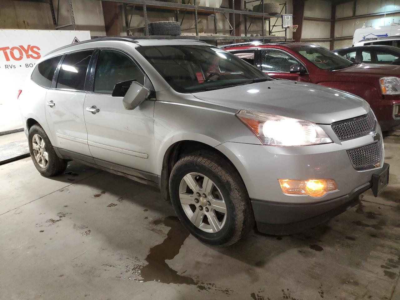 2011 CHEVROLET TRAVERSE L - Фото 4