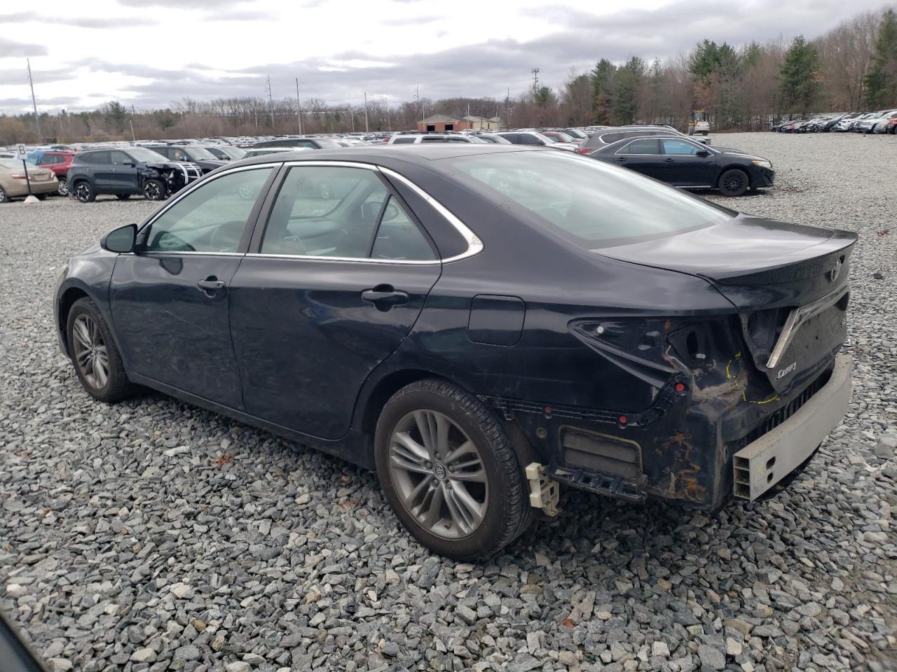 2015 TOYOTA CAMRY LE - Фото 2