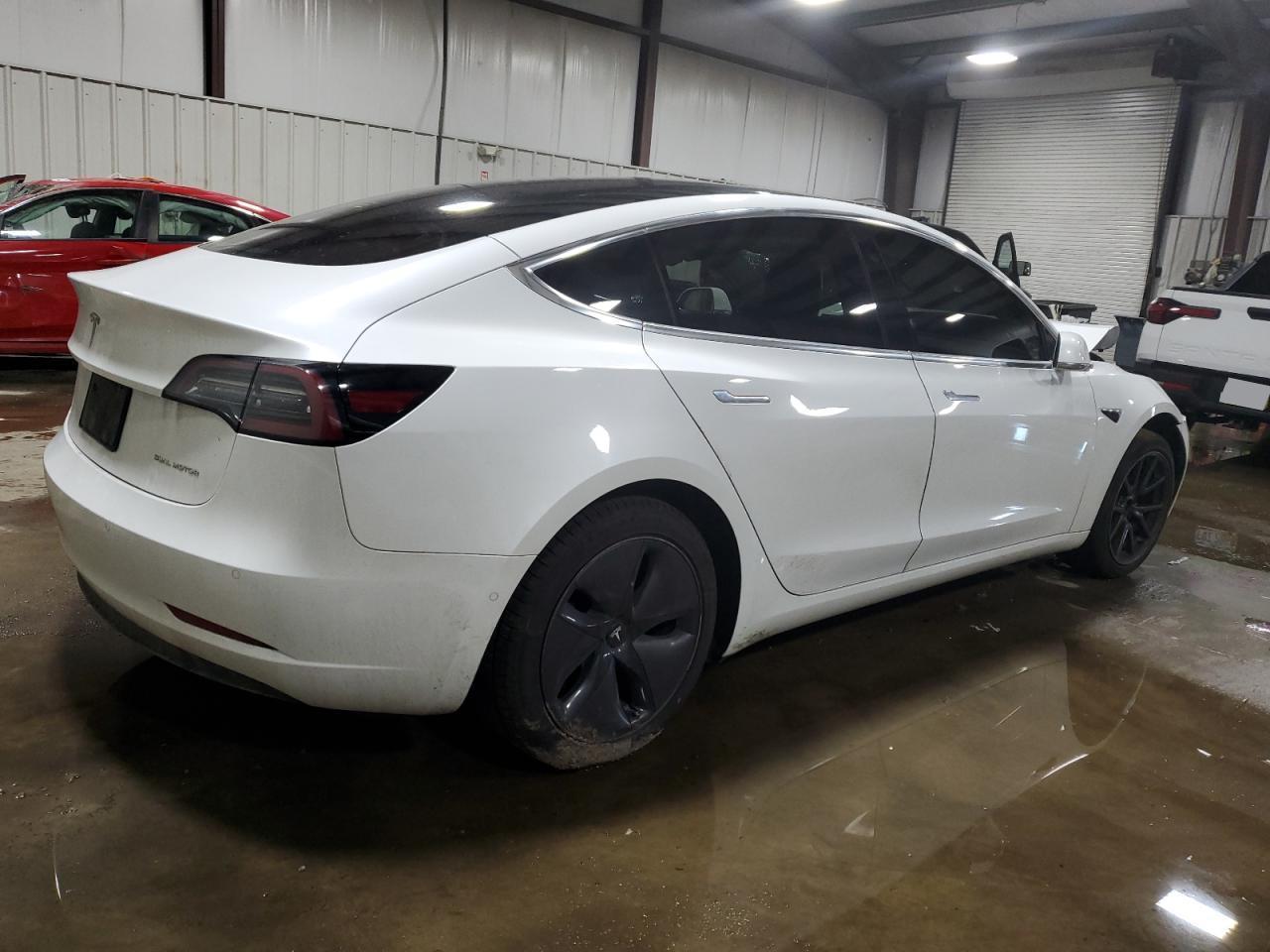2019 TESLA MODEL 3 - Фото 3
