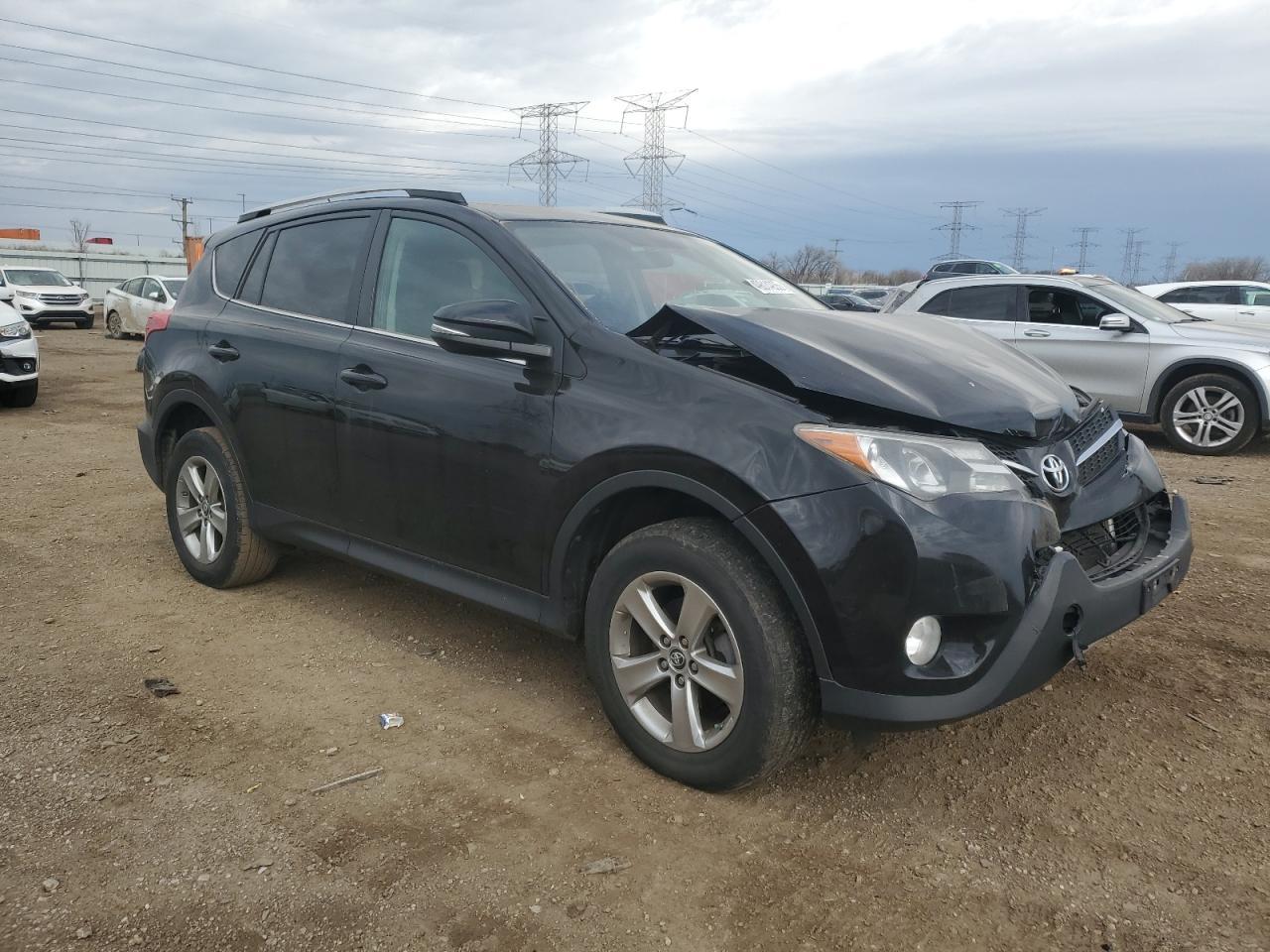 2015 TOYOTA RAV4 XLE - Image 4