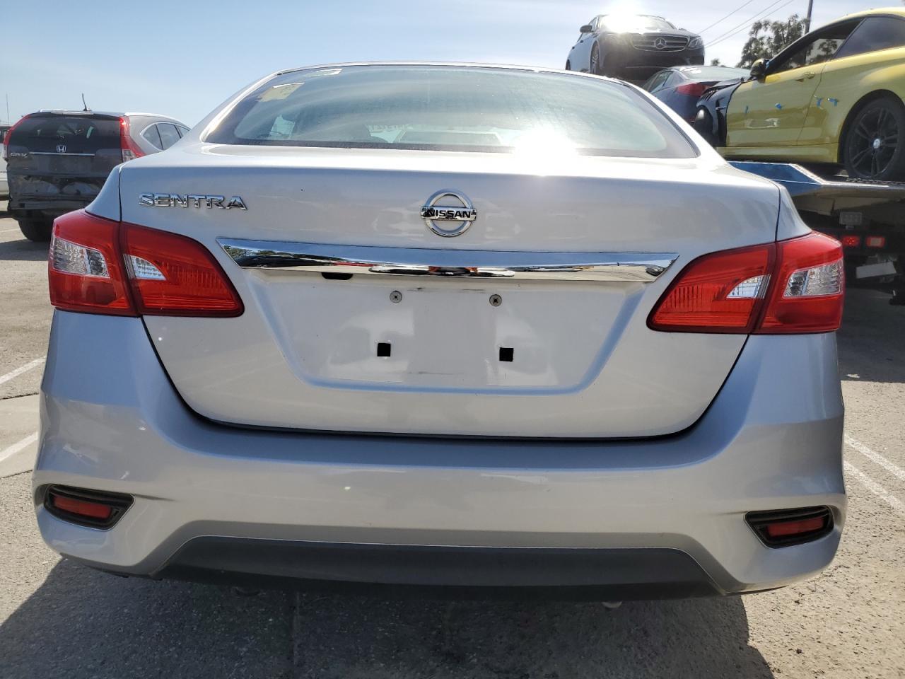 2018 NISSAN SENTRA S - Фото 6