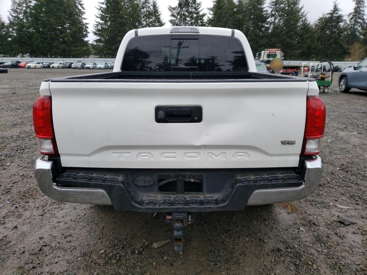 2017 TOYOTA TACOMA DOU - Фото 6