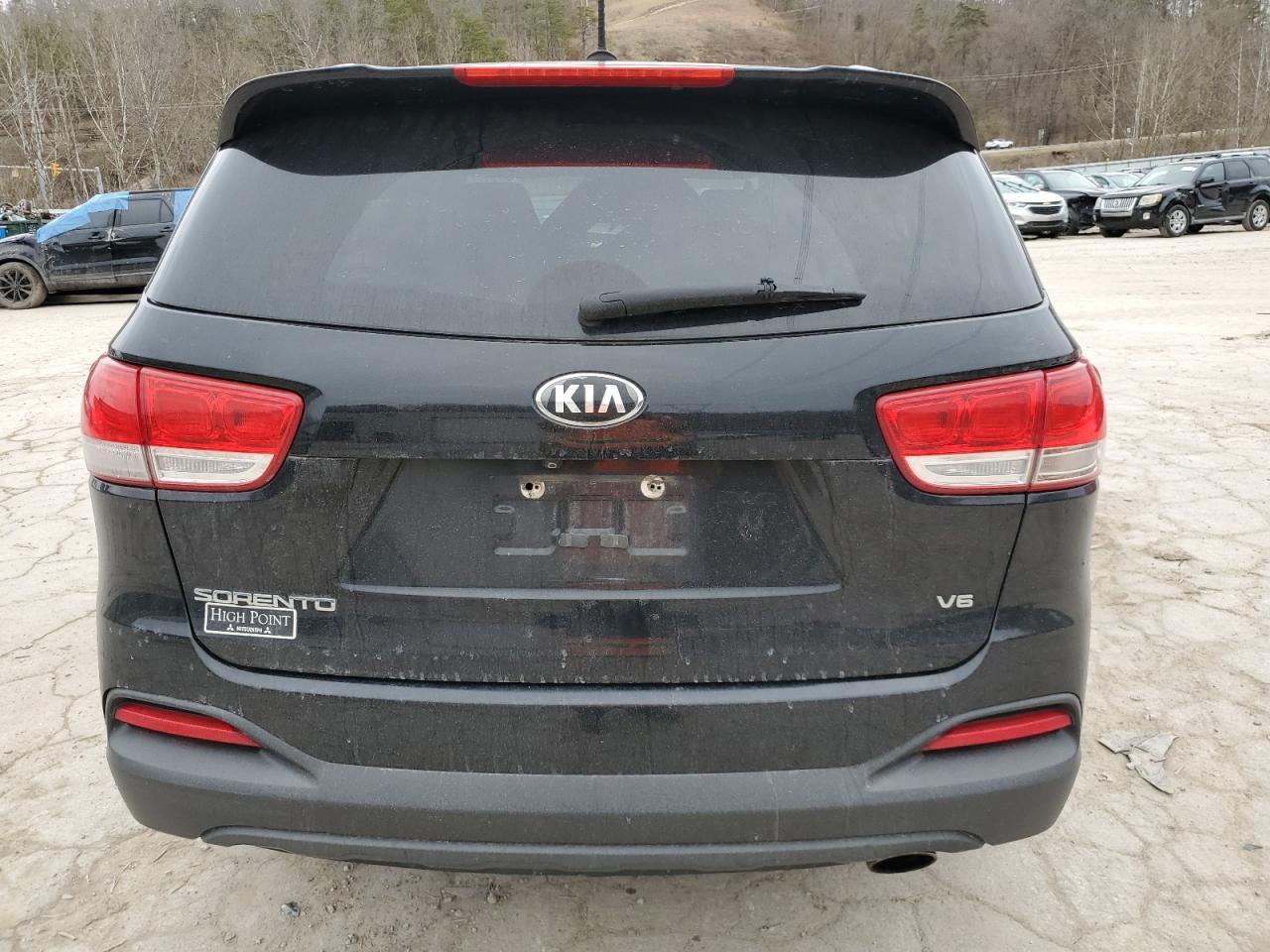 2017 KIA SORENTO LX - Image 6