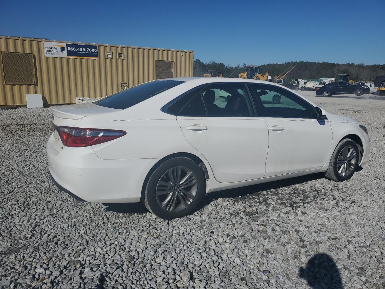 2015 TOYOTA CAMRY LE - Фото 3