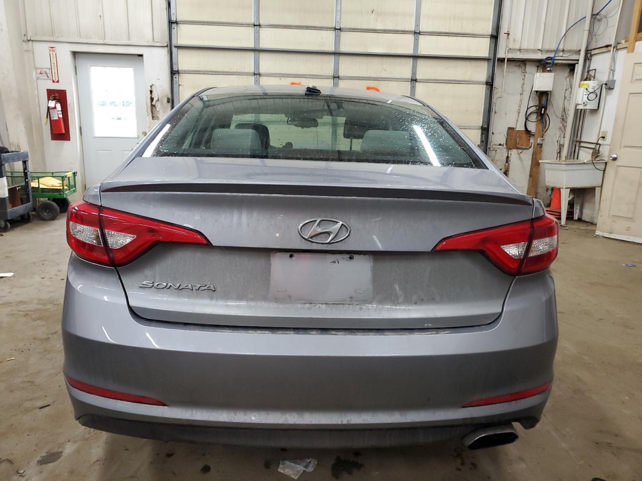 2017 HYUNDAI SONATA SE - Фото 6