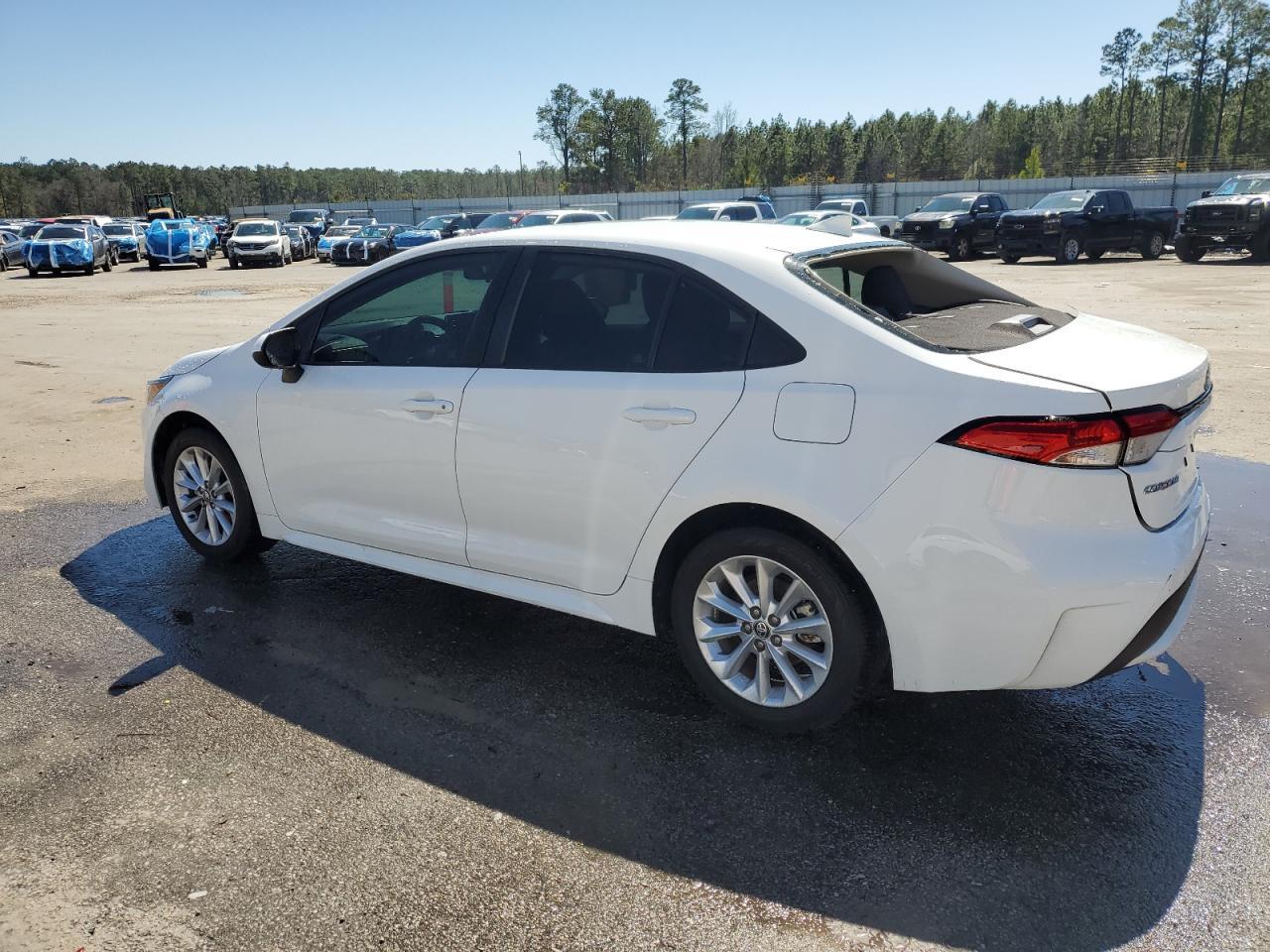 2021 TOYOTA COROLLA LE - Фото 2