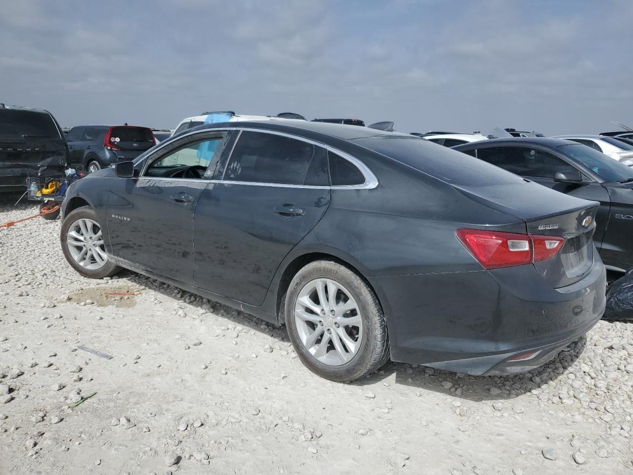 2017 CHEVROLET MALIBU LT - Image 2