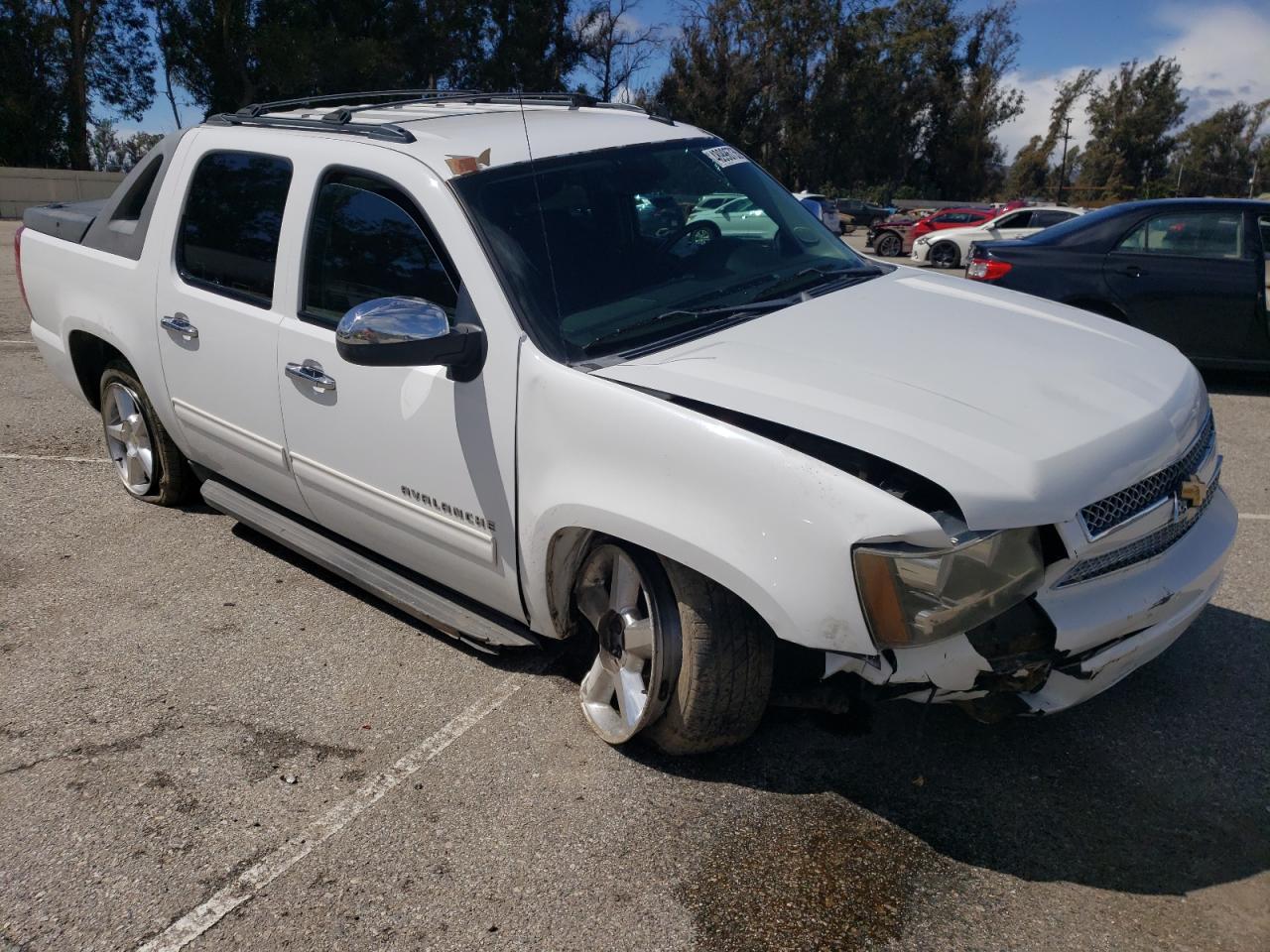 2012 CHEVROLET AVALANCHE - Фото 4