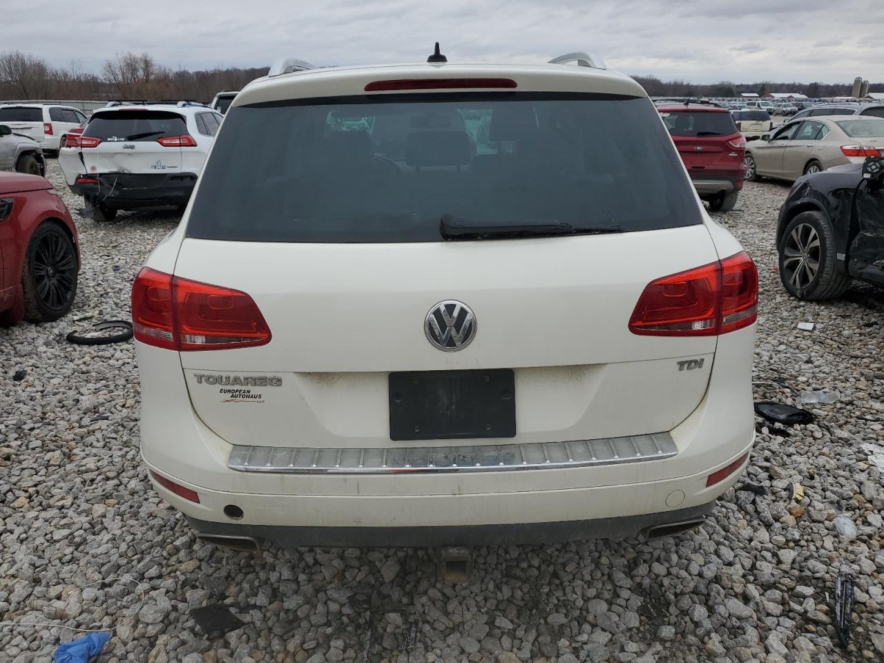 2011 VOLKSWAGEN TOUAREG V6 - Фото 6