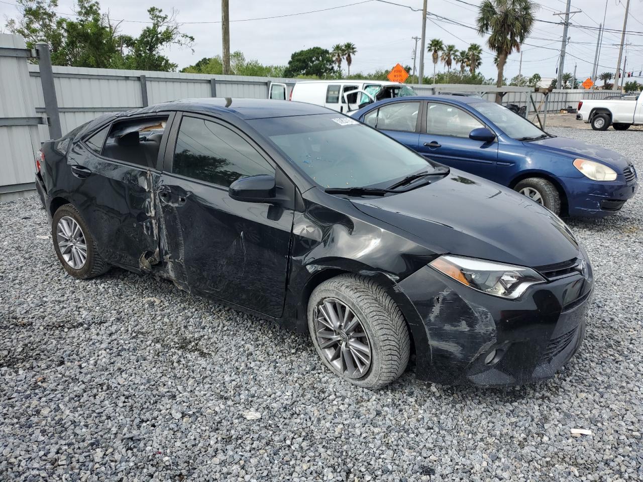 2015 TOYOTA COROLLA L - Image 4