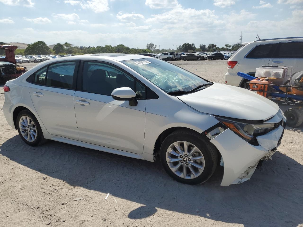 2020 TOYOTA COROLLA LE - Image 4