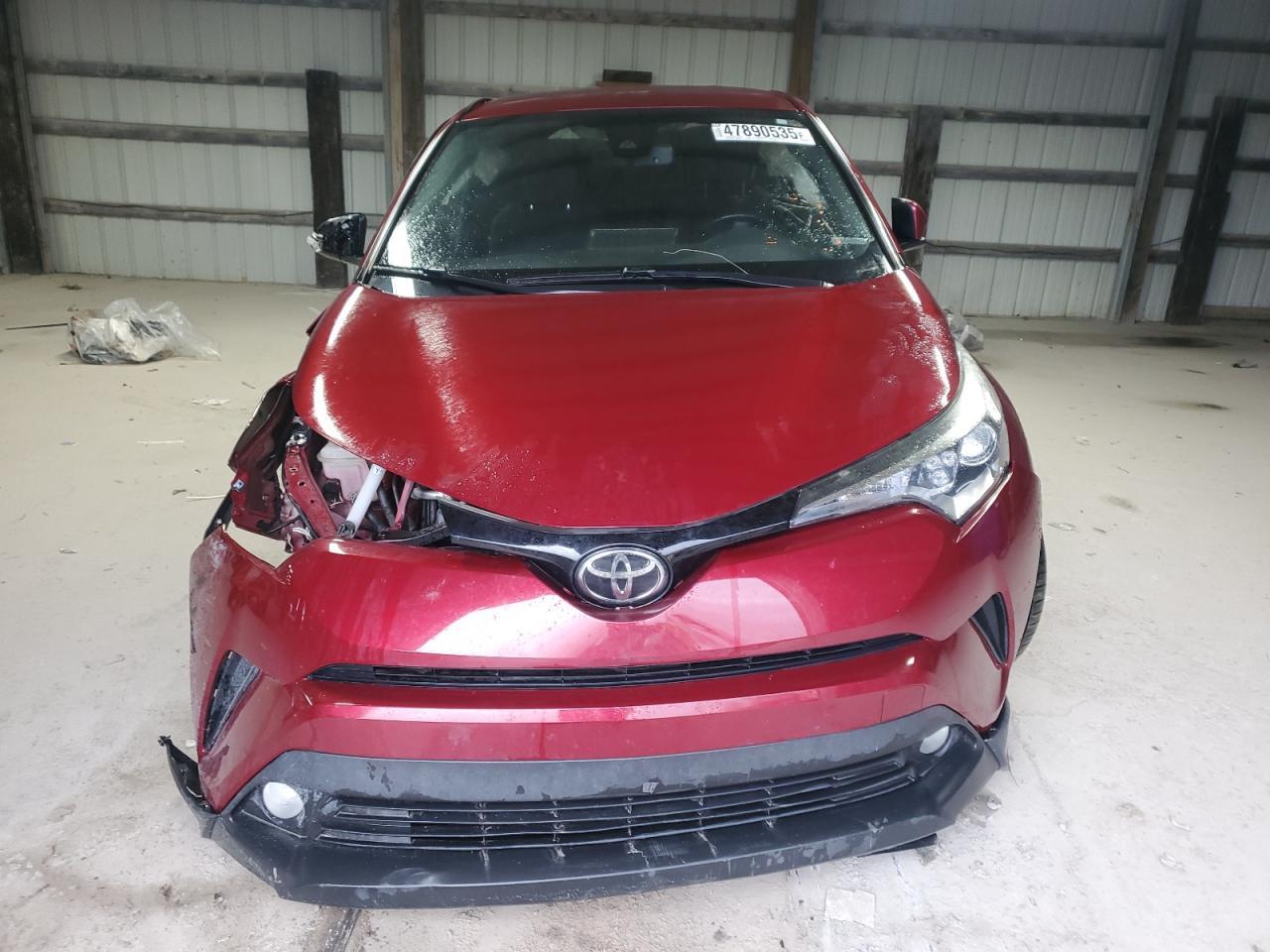 2018 TOYOTA C-HR XLE - Image 5