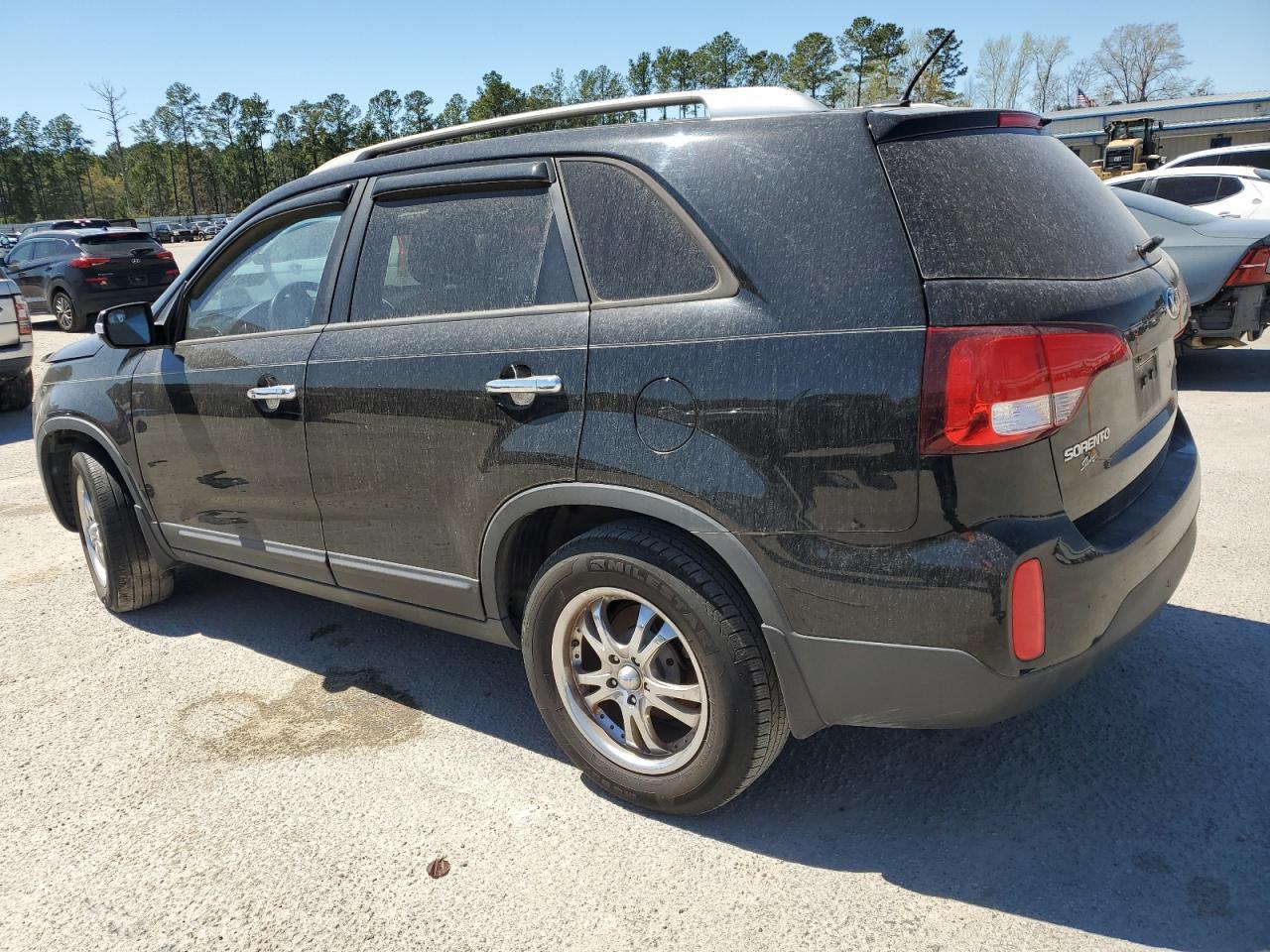 2015 KIA SORENTO LX - Image 2