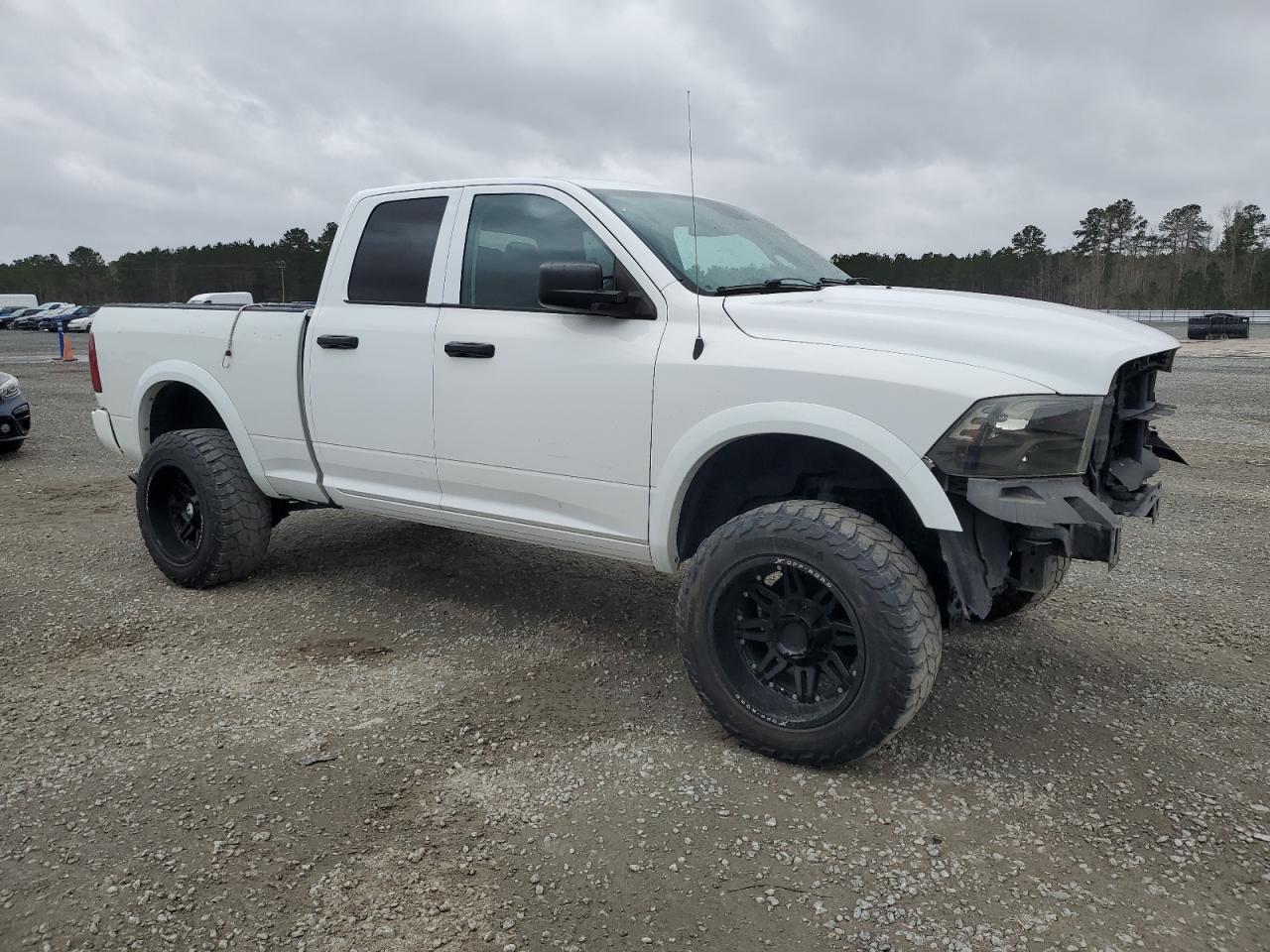 2014 RAM 1500 SLT - Image 4
