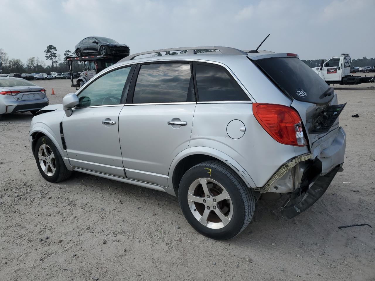 2014 CHEVROLET CAPTIVA LT - Image 2
