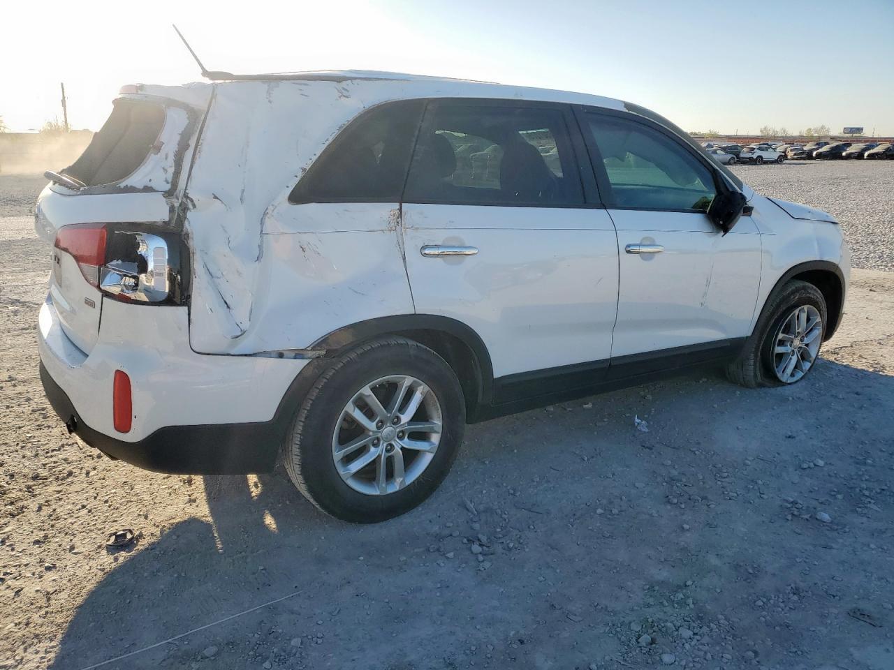 2014 KIA SORENTO LX - Фото 3