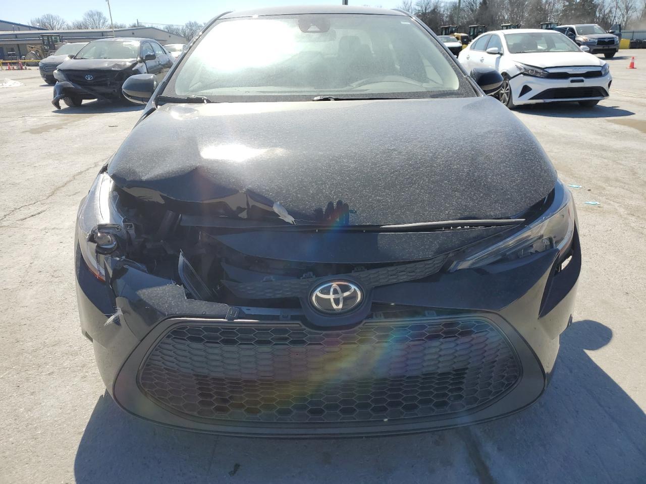2020 TOYOTA COROLLA LE - Фото 5