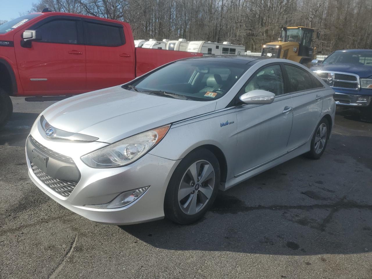 2011 HYUNDAI SONATA HYB