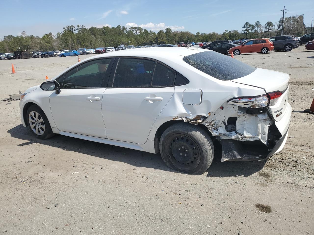 2022 TOYOTA COROLLA LE - Image 2