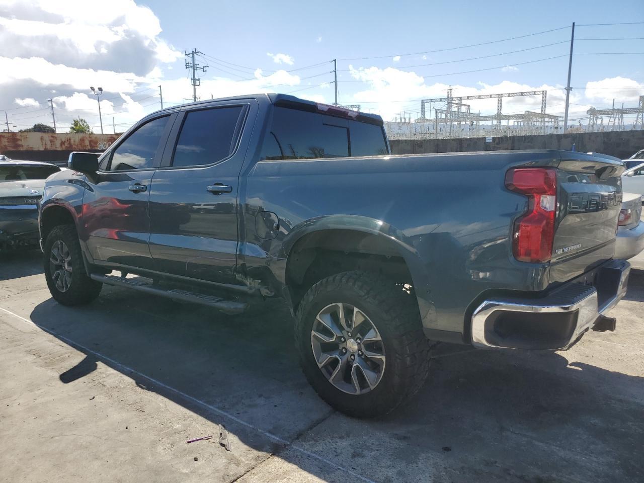 2021 CHEVROLET SILVERADO - Фото 2