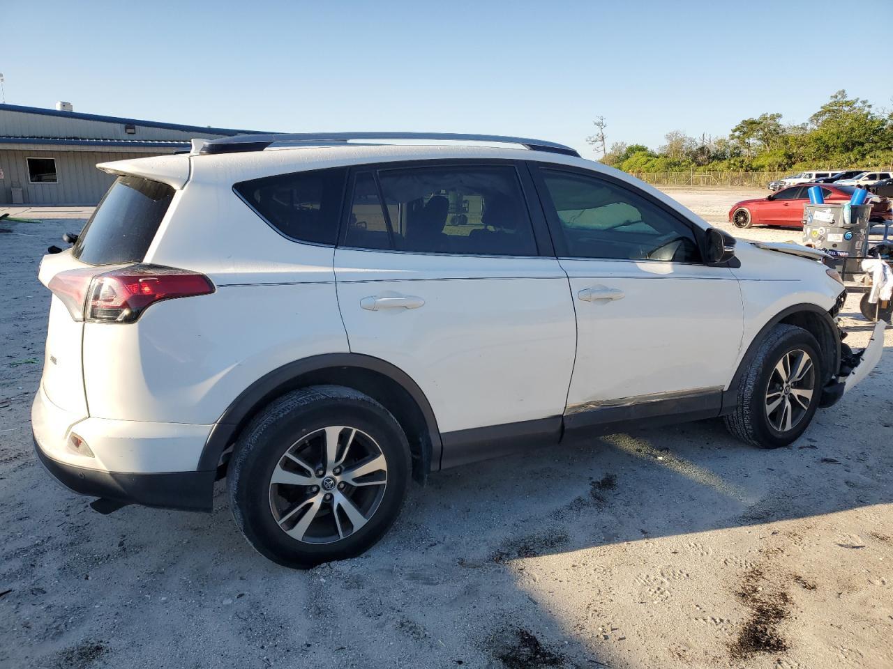2018 TOYOTA RAV4 ADVEN - Фото 3