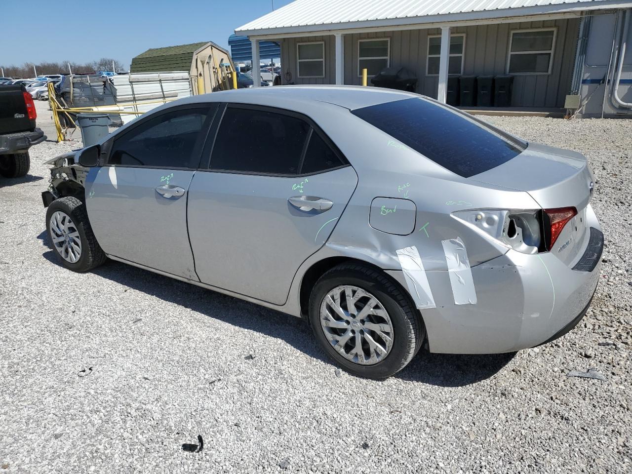 2018 TOYOTA COROLLA L - Фото 2