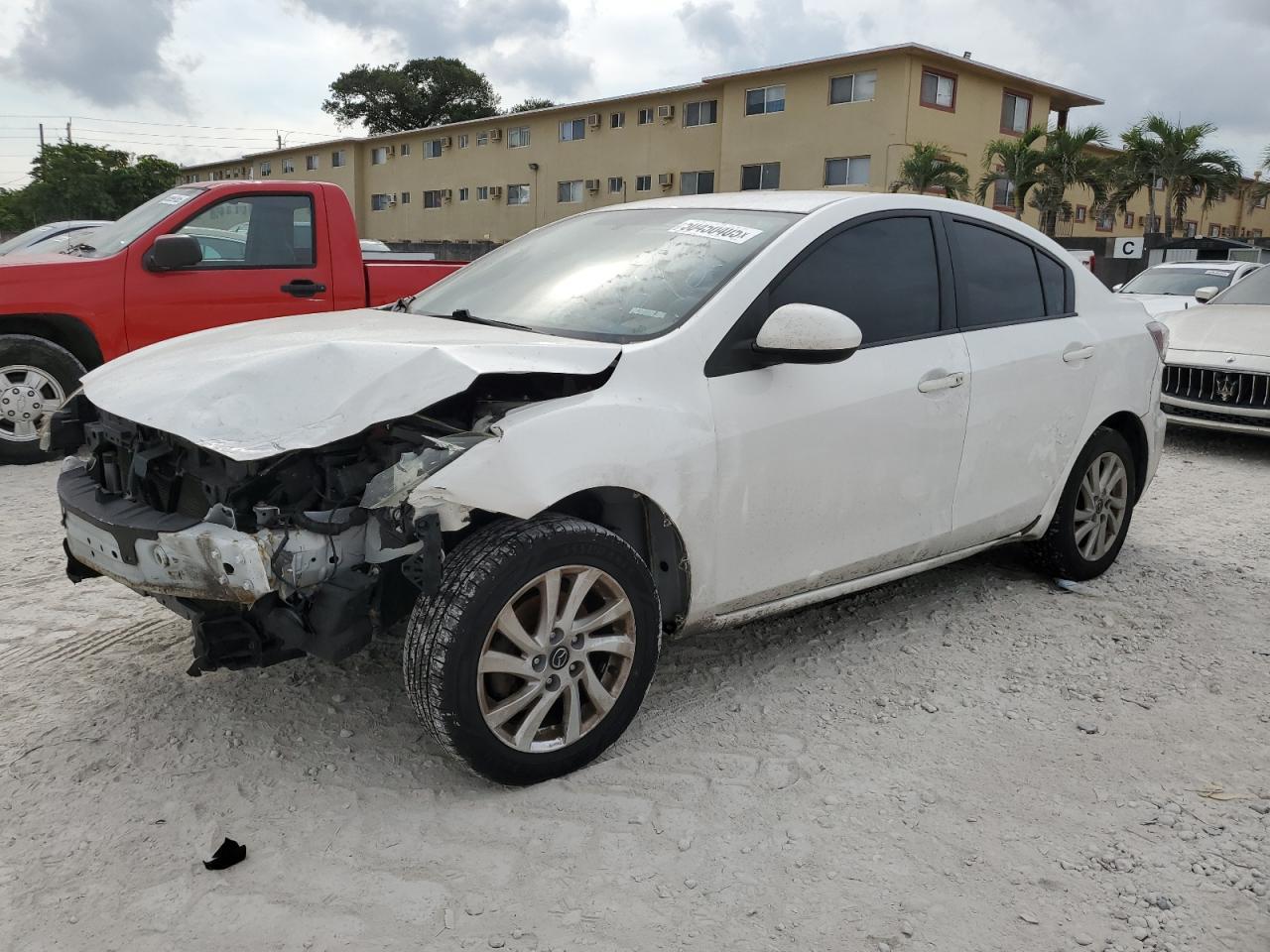 2013 MAZDA 3 I