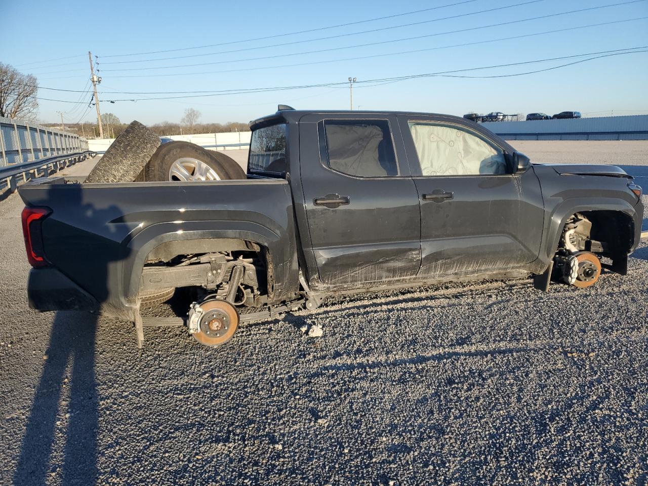 2024 TOYOTA TACOMA DOU - Фото 3