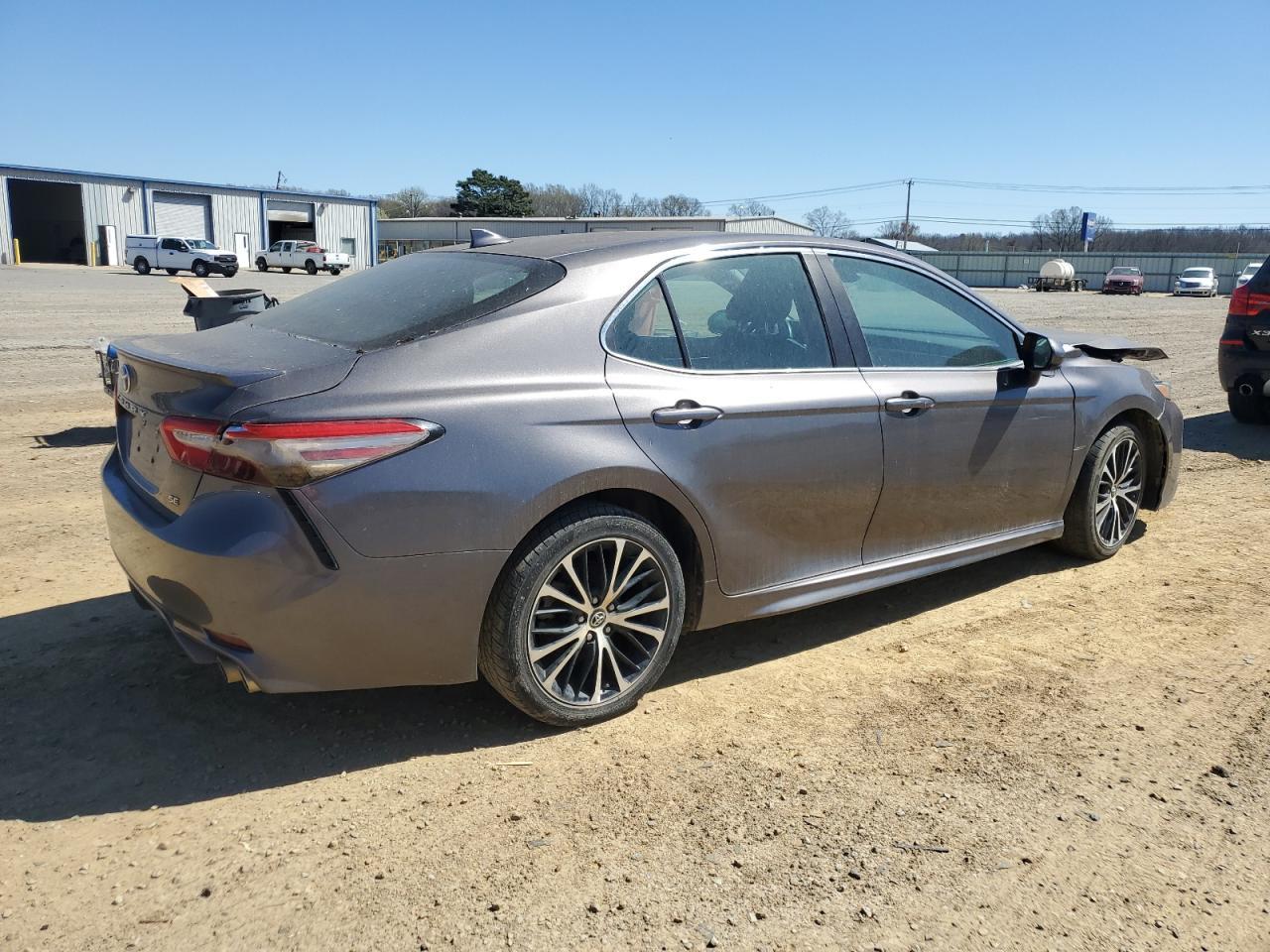 2019 TOYOTA CAMRY L - Image 3
