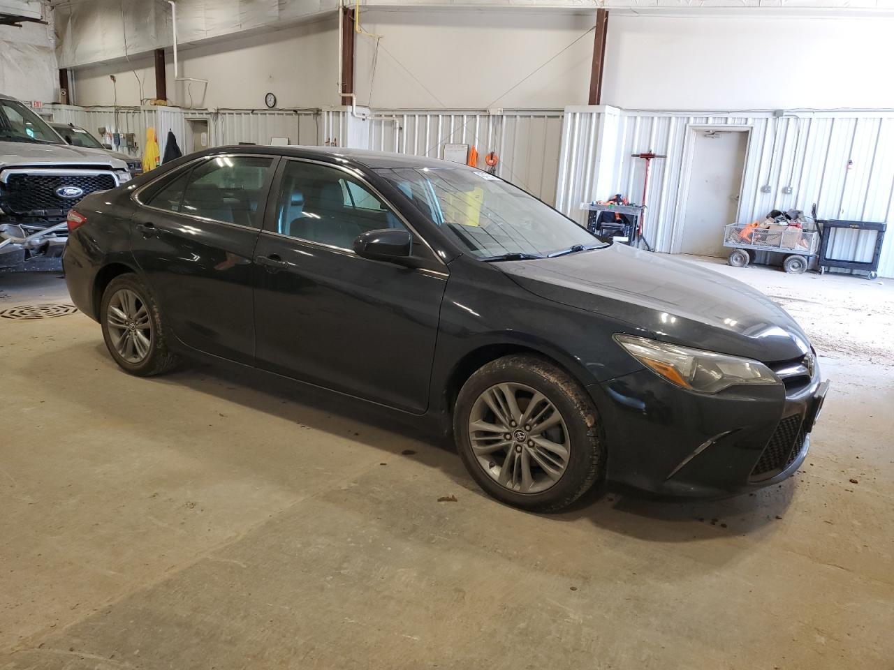 2016 TOYOTA CAMRY LE - Image 4