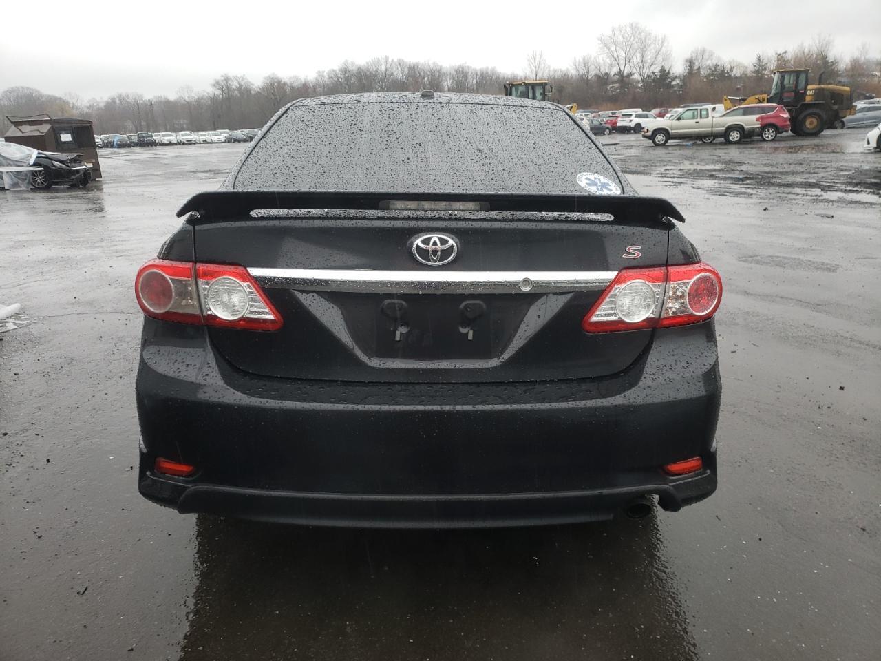 2013 TOYOTA COROLLA BA - Image 6