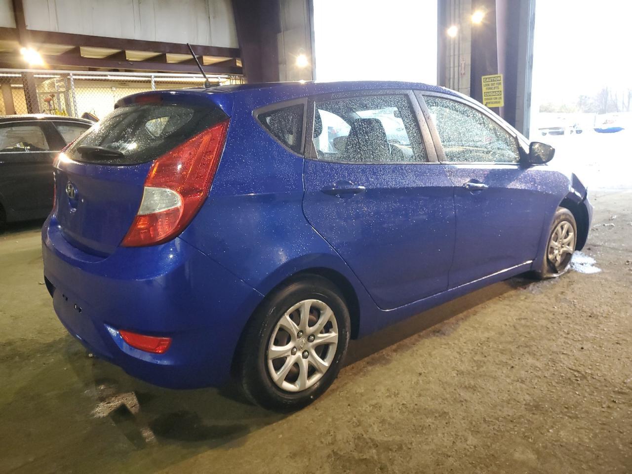 2012 HYUNDAI ACCENT GLS - Image 3