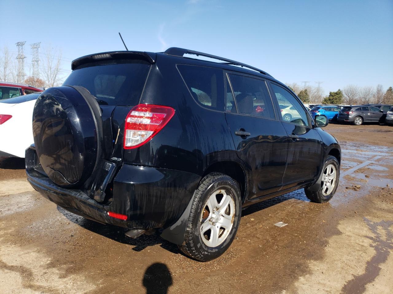 2011 TOYOTA RAV4 - Фото 3
