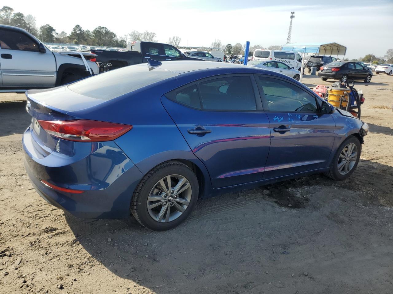 2018 HYUNDAI ELANTRA SE - Image 3