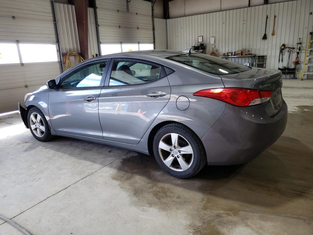 2013 HYUNDAI ELANTRA GL - Image 2