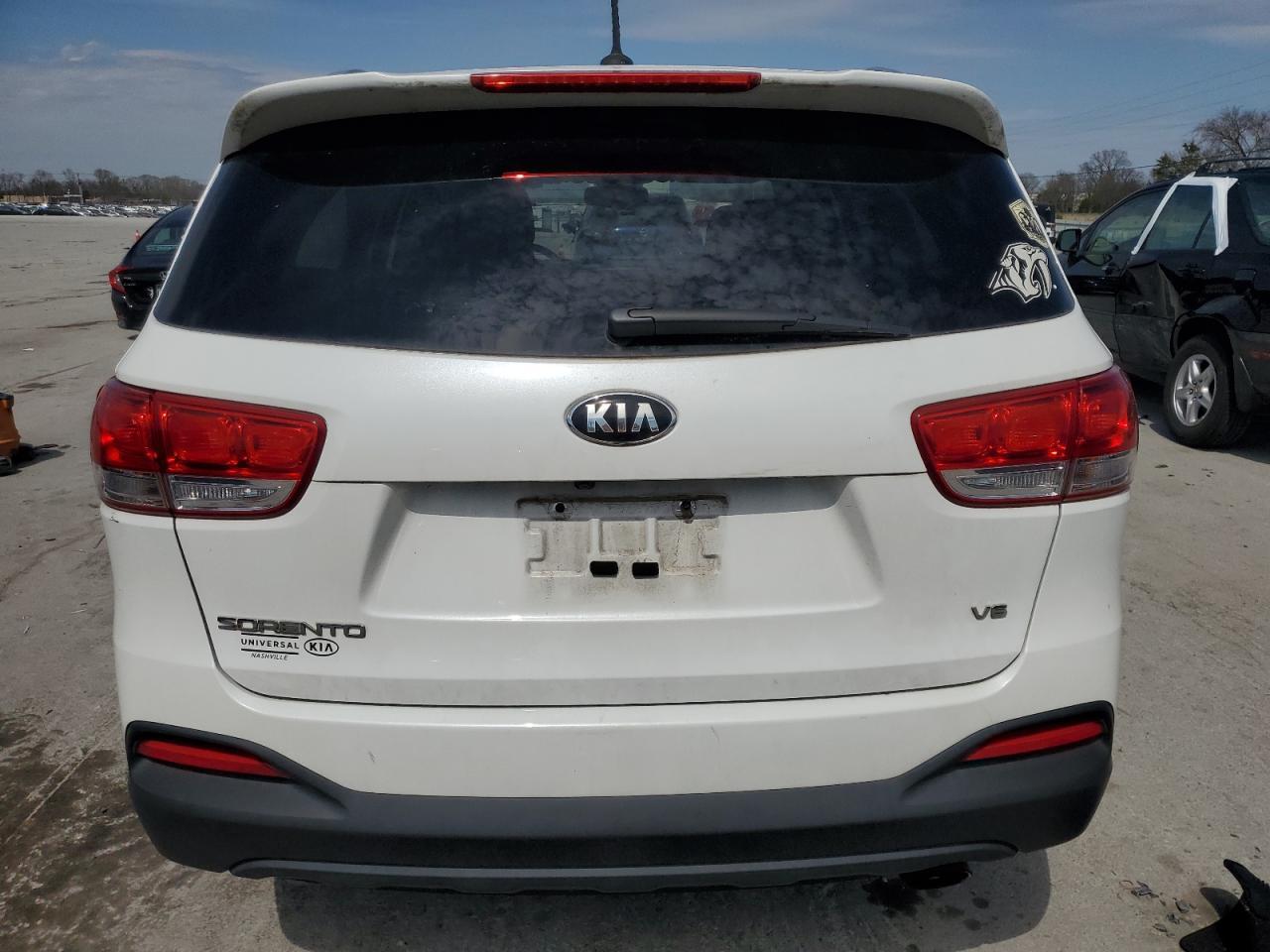 2017 KIA SORENTO LX - Фото 6