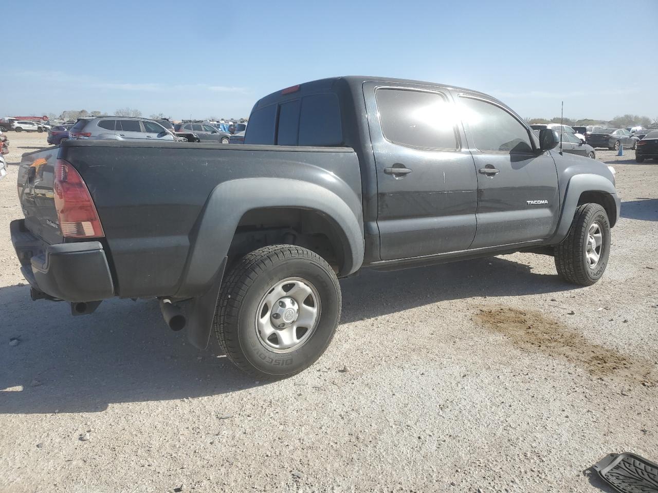 2013 TOYOTA TACOMA DOU - Фото 3