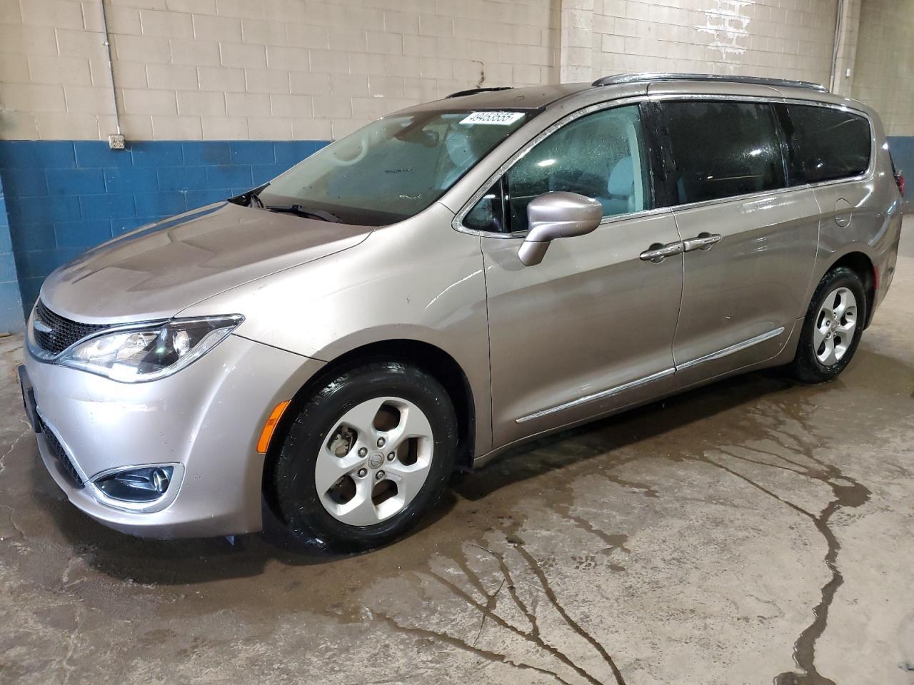 2017 CHRYSLER PACIFICA T