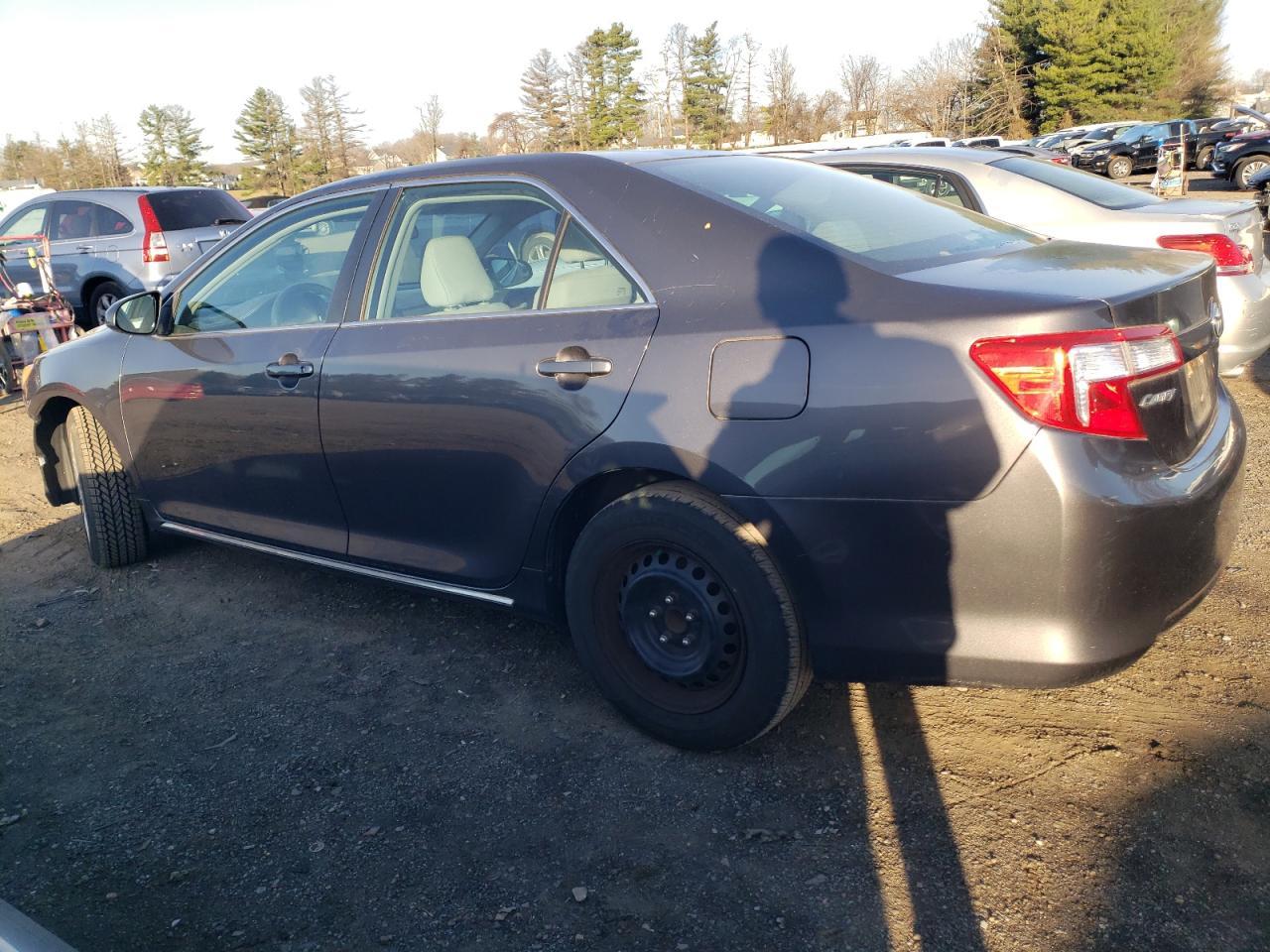 2014 TOYOTA CAMRY L - Image 2