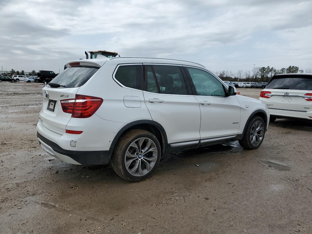 2016 BMW X3 XDRIVE2 - Image 3