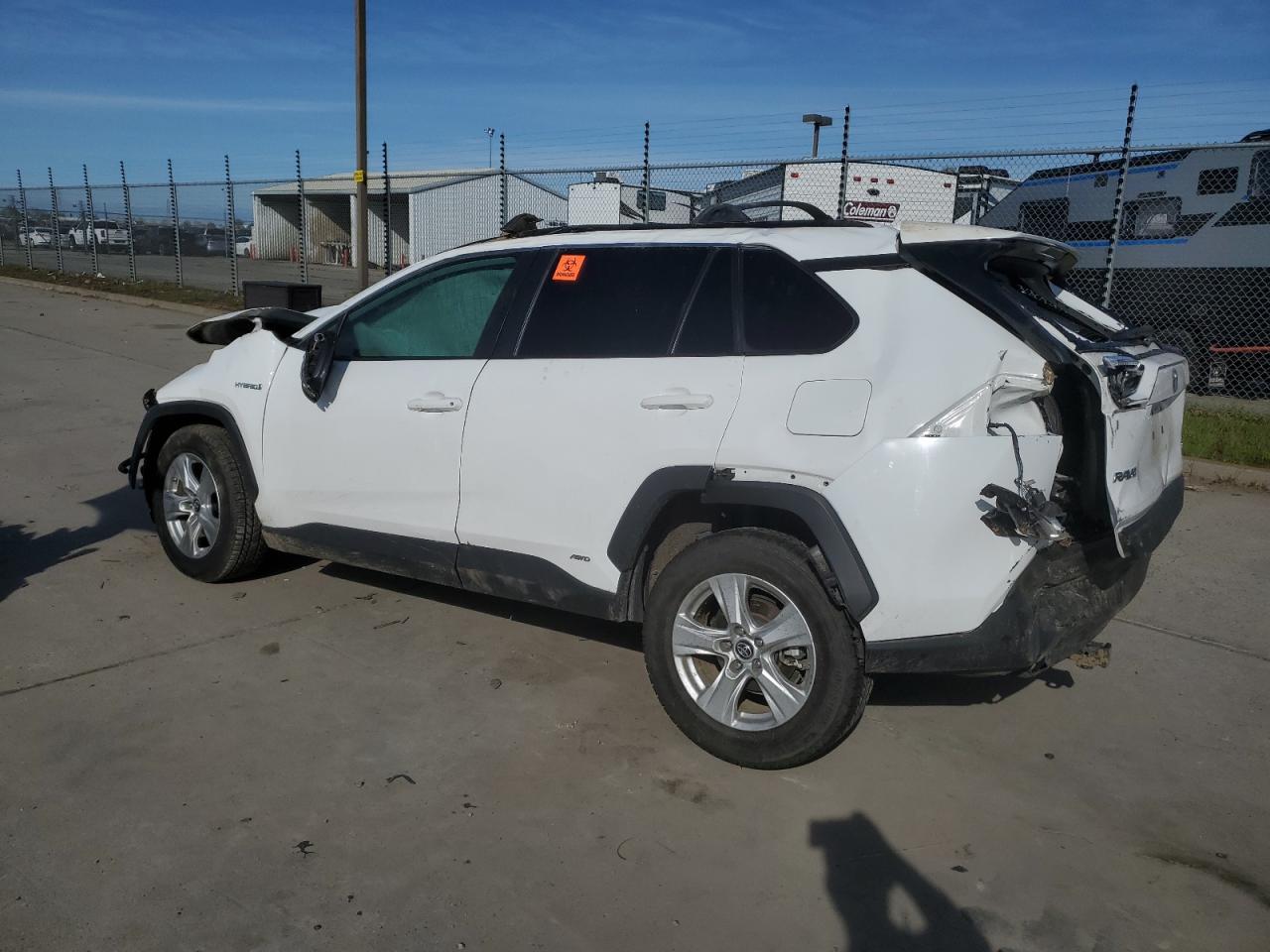 2021 TOYOTA RAV4 LE - Фото 2