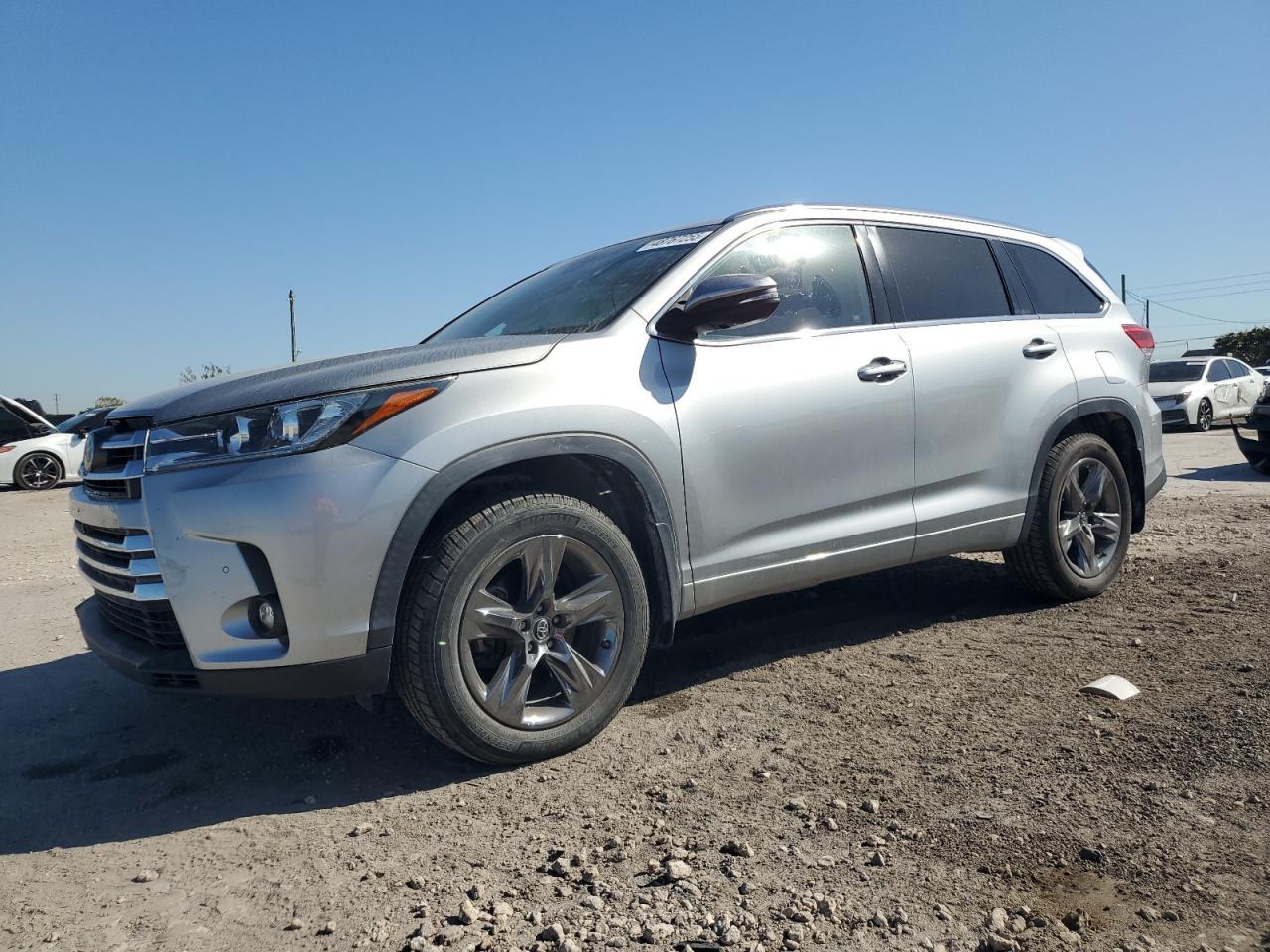2019 TOYOTA HIGHLANDER